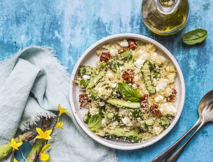 COUS COUS CON ASPARAGI, FETA E POMODORINI SECCHI3