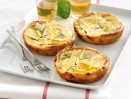 Ricottatörtchen mit Zitrone und Rosmarin
