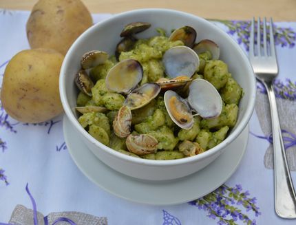 chicche-di-patate-con-pesto-e-vongole-con-il-bimby-a1546