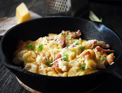 Pasta cavolfiore e pancetta in padella