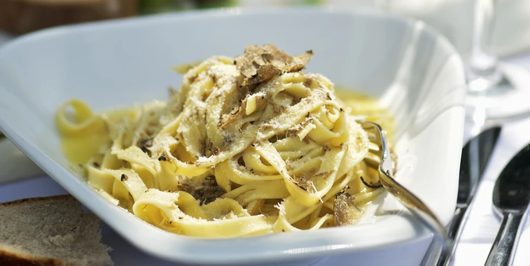 tagliolini al tartufo