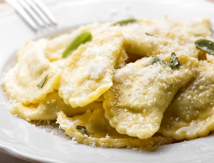 Ravioli di cinghiale con burro e salvia