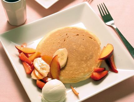 pancake-frutta-e-gelato-alla-pesca-al-bimby