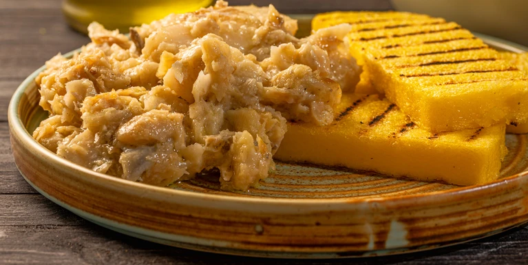 Baccalà alla vicentina con polenta