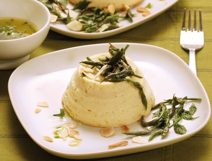 flan-di-ricotta-con-bruscandoli-e-mandorle-tostate-al-bimby-b1044