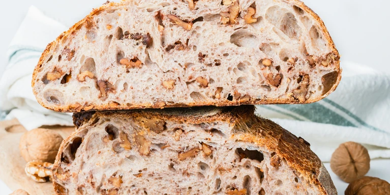 pane senza glutine con noci