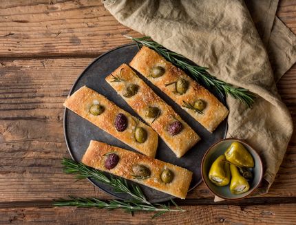 focaccia con olive 2020 c019