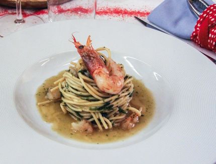spaghetti-con-lenticchie-cicoria-e-gamberi_a642
