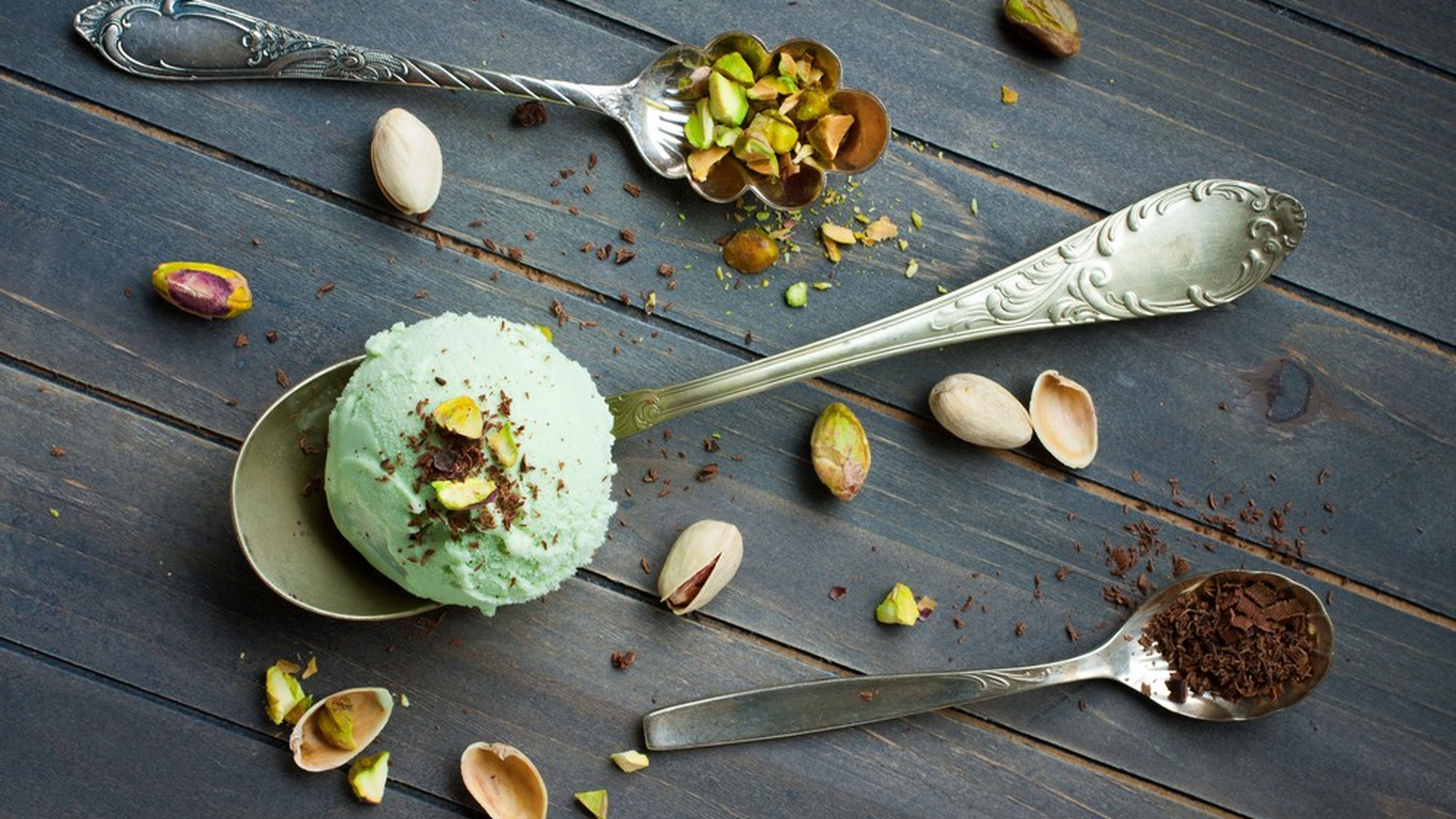 Pistacchi: 18/100 gr. 