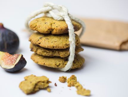 Gesunde Plätzchen mit Körnern und Feigen