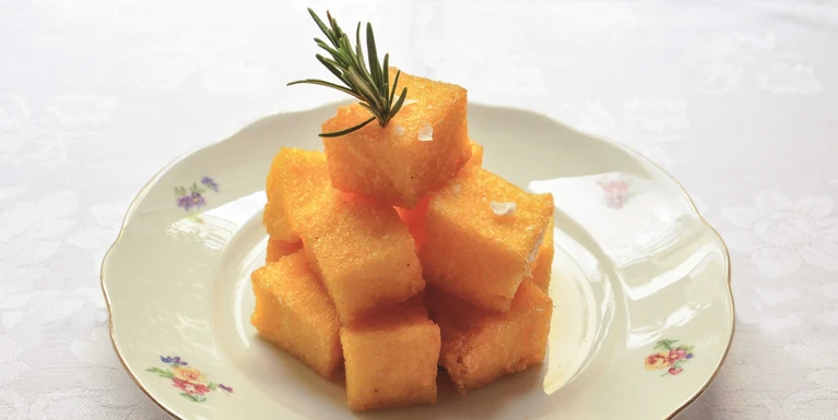 dadi-croccanti-di-polenta-al-rosmarino-con-bimby-a0898