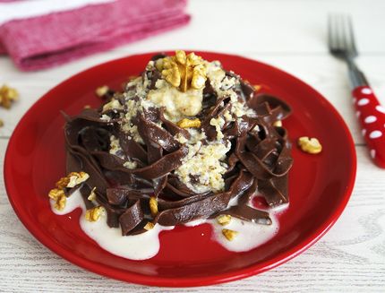 tagliatelle-al-cacao-con-salsa-alle-noci