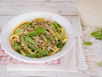 still_life_tagliatelle_paglia_fieno