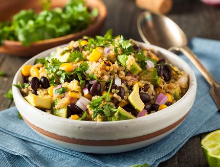 052-17-insalata-messicana-di-quinoa