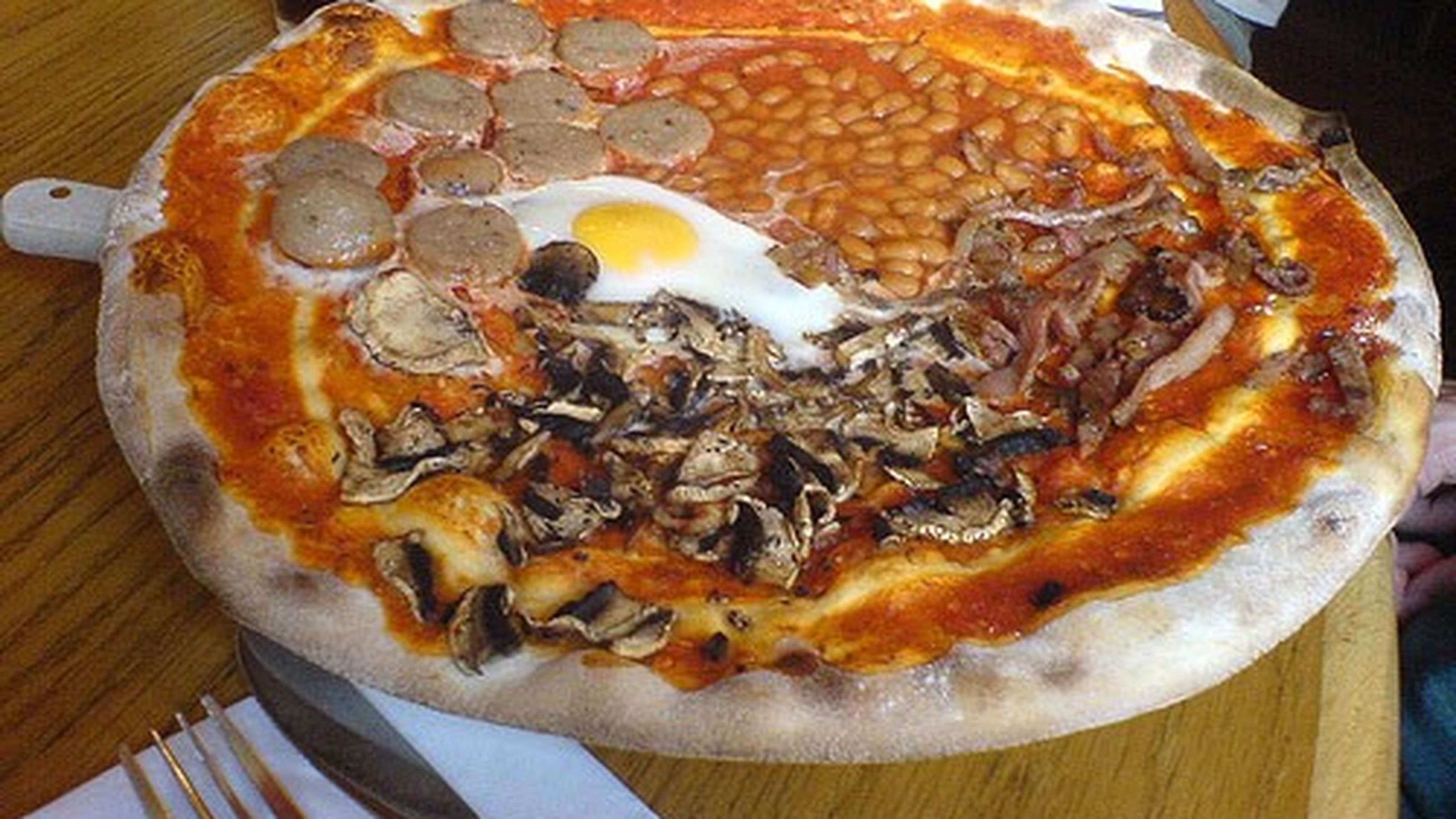 pizza english breakfast