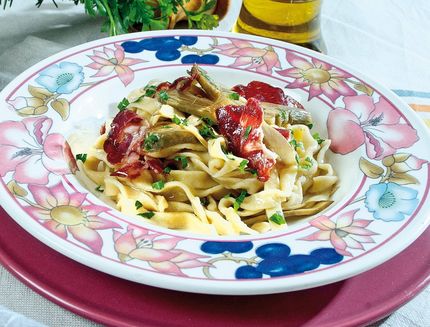 tagliatelle-ai-carciofi-e-capocollo-croccante_a259