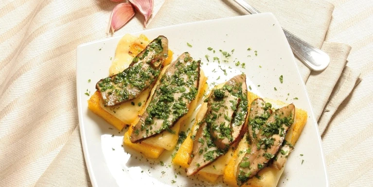 rettangoli-di-polenta-con-formaggio-e-funghi-al-bimby