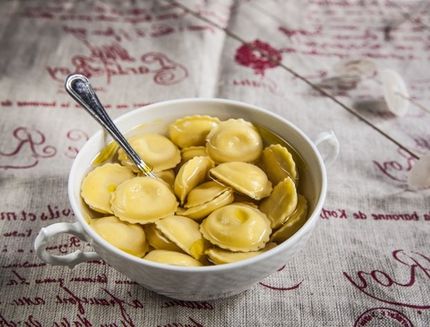 Gli anolini in brodo sono pronti