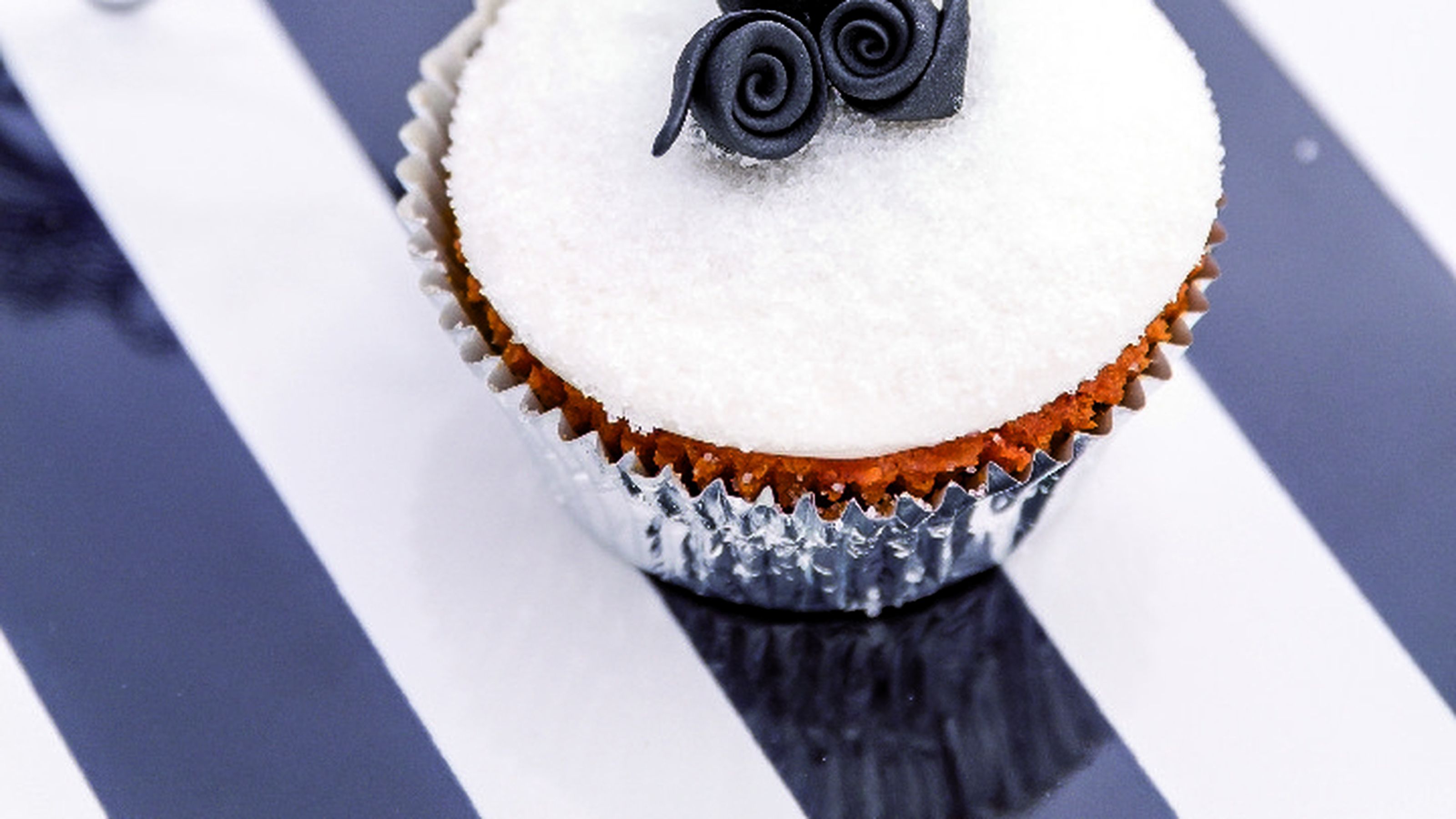 cupcake-dark-a1708-1
