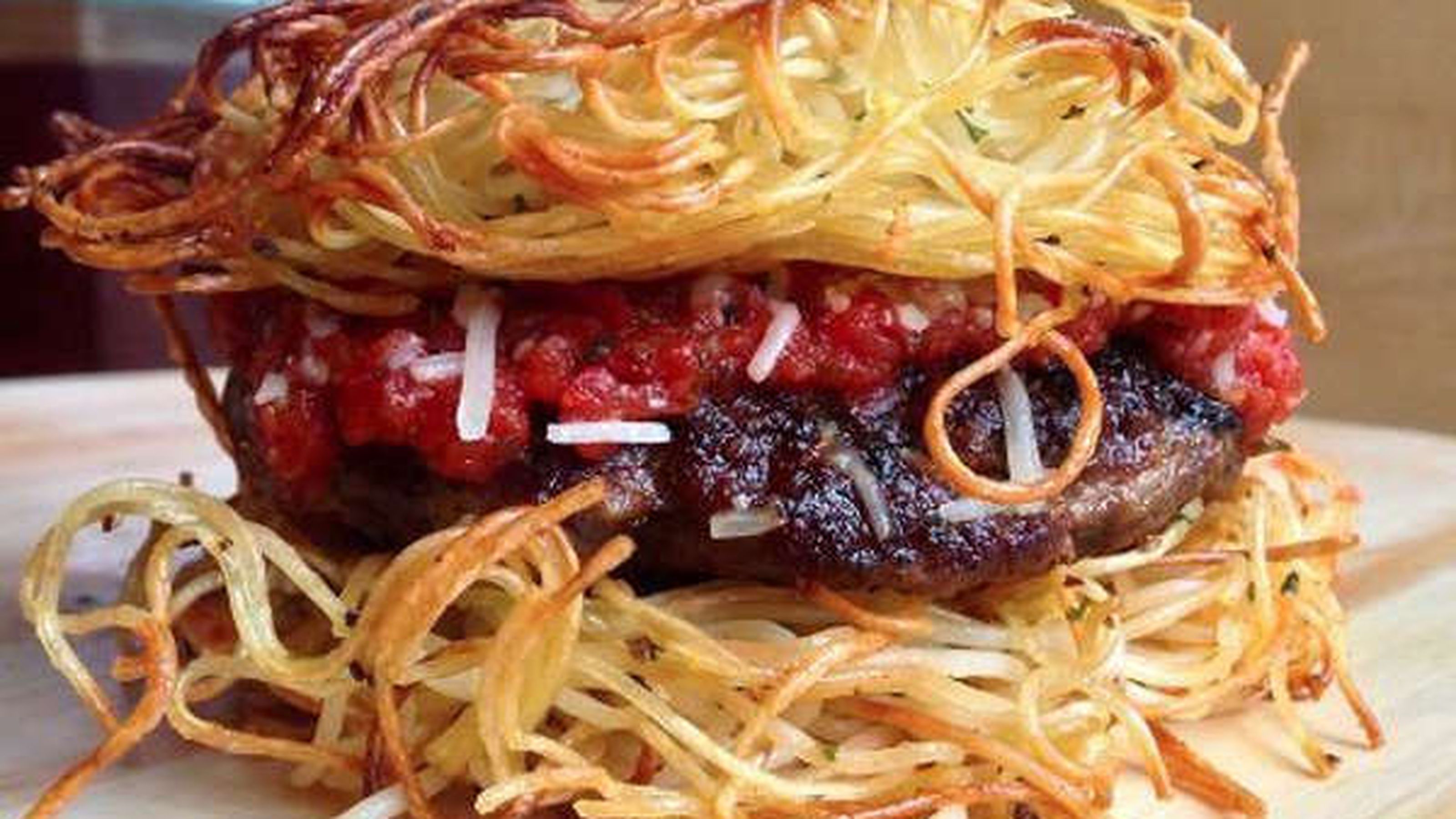 spaghetti burger