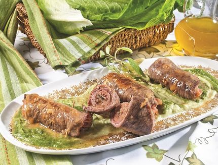 involtini-di-scamone-con-prosciutto-e-caciotta_a380