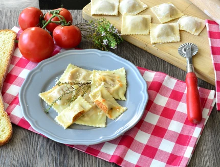 ravioli-pomodoro-e-timo-con-il-bimby-a1599