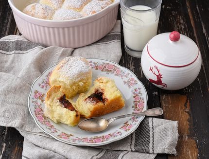 Sweet rolls (Buchteln) with plum jam
