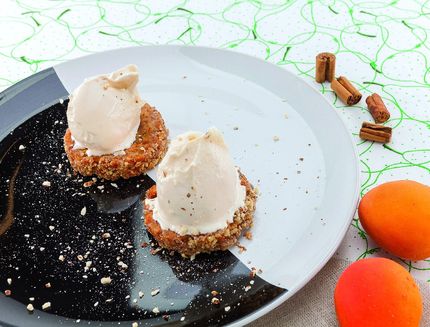 apricot-crumble-a-1892-still