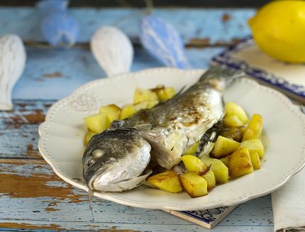 orata con patate in padella still (1)