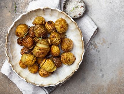 Patate novelle con buccia al forno
