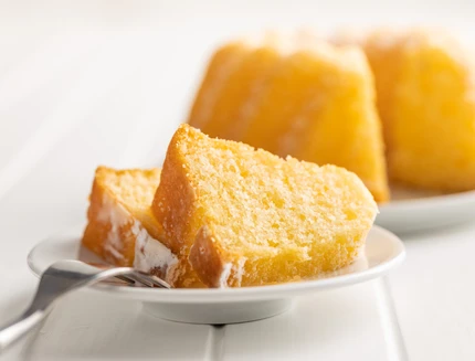 Ciambellone alto e soffice al limone