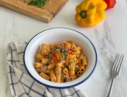 pasta peperoni e salsiccia (1)