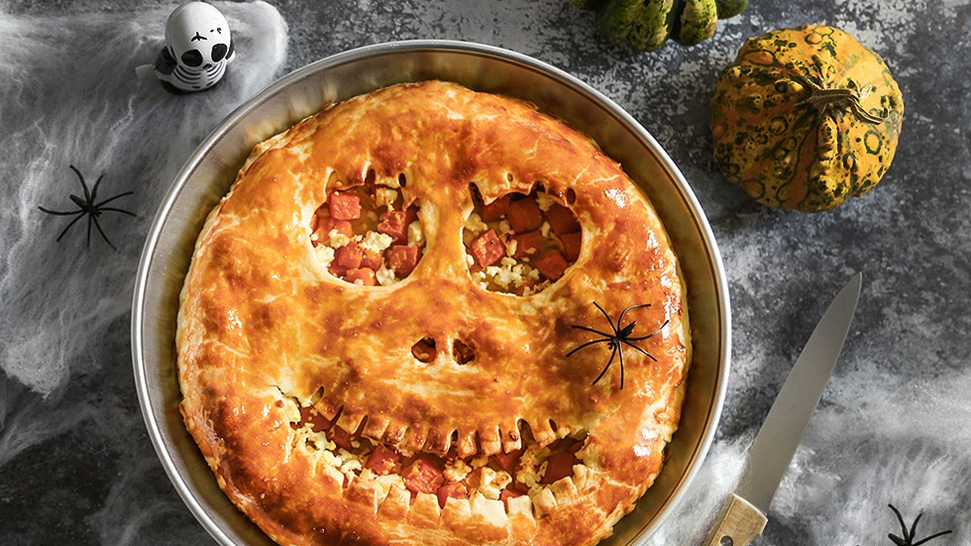 torta salata mostruosa alla zucca