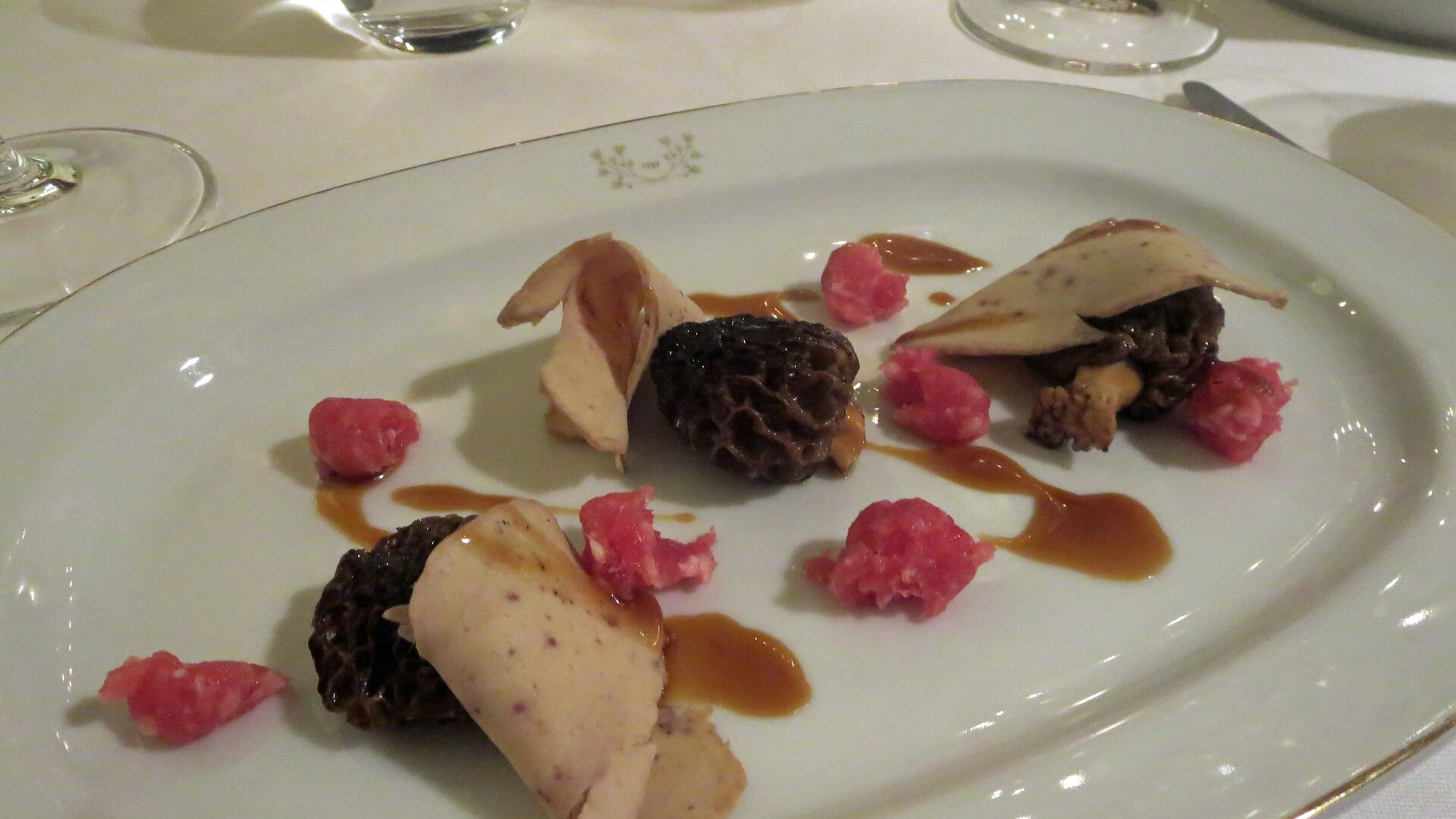 Cambio, spugnole con foie gras e salsiccia cruda