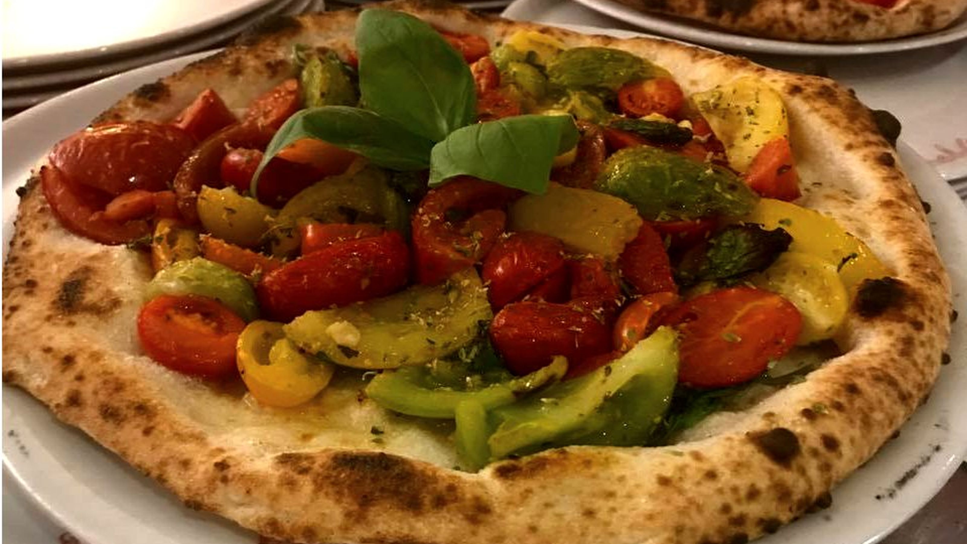 migliori-pizze-ditalia-enosteria-lipen-triuggio