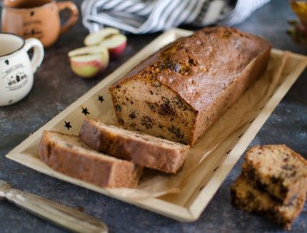 Apple bread