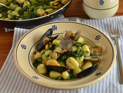Gnocchi cime di rapa, cozze e vongole