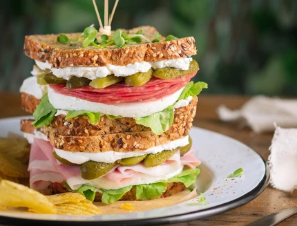 2021 R sandwich al prosciutto o al salame