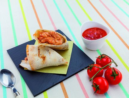 cannellone-di-piadina-al-barbecue-con-formaggio-e-nduja-a1904-4