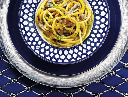 Bucatini with anchovies, saffron and finocchietto herb, Siciy, Italy, Europe