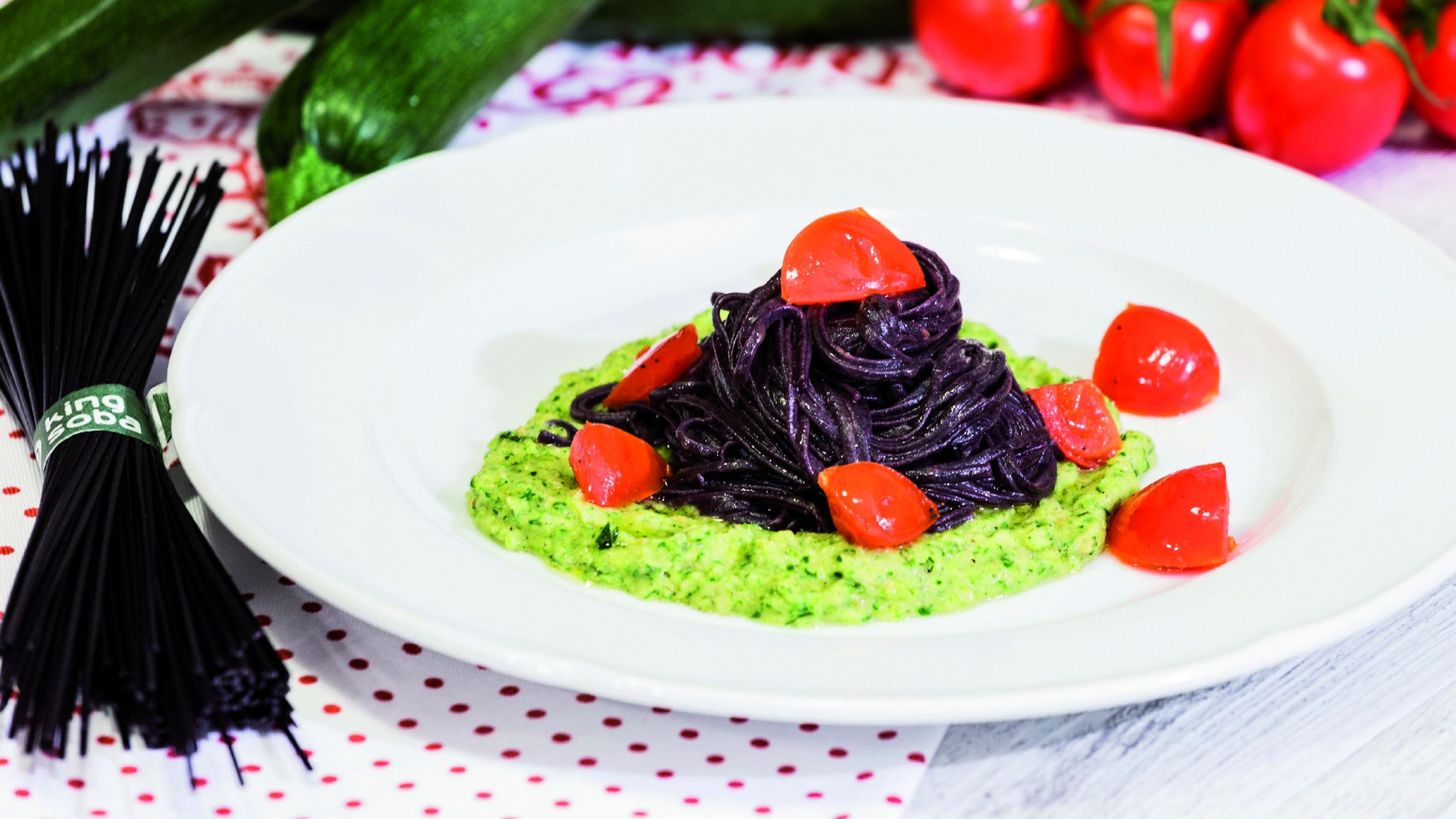 spaghetti-di-riso-con-crema-di-zucchine