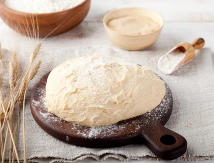 Impasto per la pizza in teglia con lievito fresco