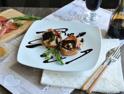 medaglioni-di-vitello-con-glassa-allaceto-balsamico-con-il-bimby-a1687