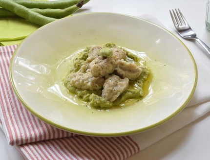 bimby-gli-gnocchi-alla-ricotta-con-salsa-di-fave-a1534