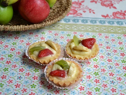 crostatine-con-crema-e-frutta-facili-con-bimby-a1319