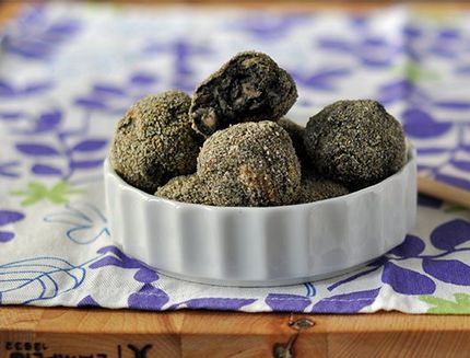 L’impasto di ricotta per la preparazione delle polpette di sgombro