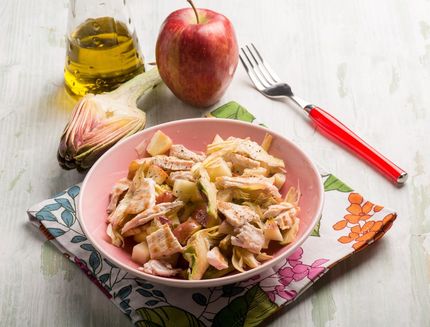 040-18-insalata-di-pollo-mele-carciofi