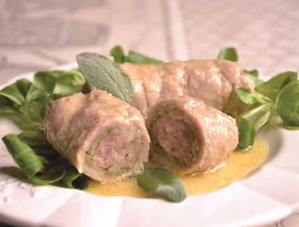 involtini-di-lonza-con-salsiccia-e-salvia-facili-con-il-bimby-a1229