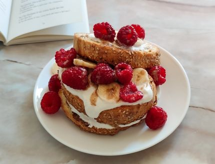 French toast proteico still