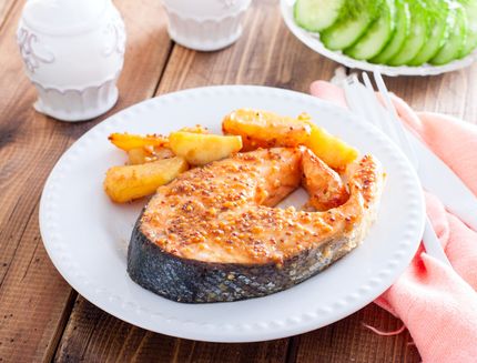 Salmone e patate al forno